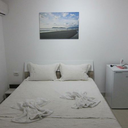 מלון קוסטינסטי Casa Gherghisan מראה חיצוני תמונה