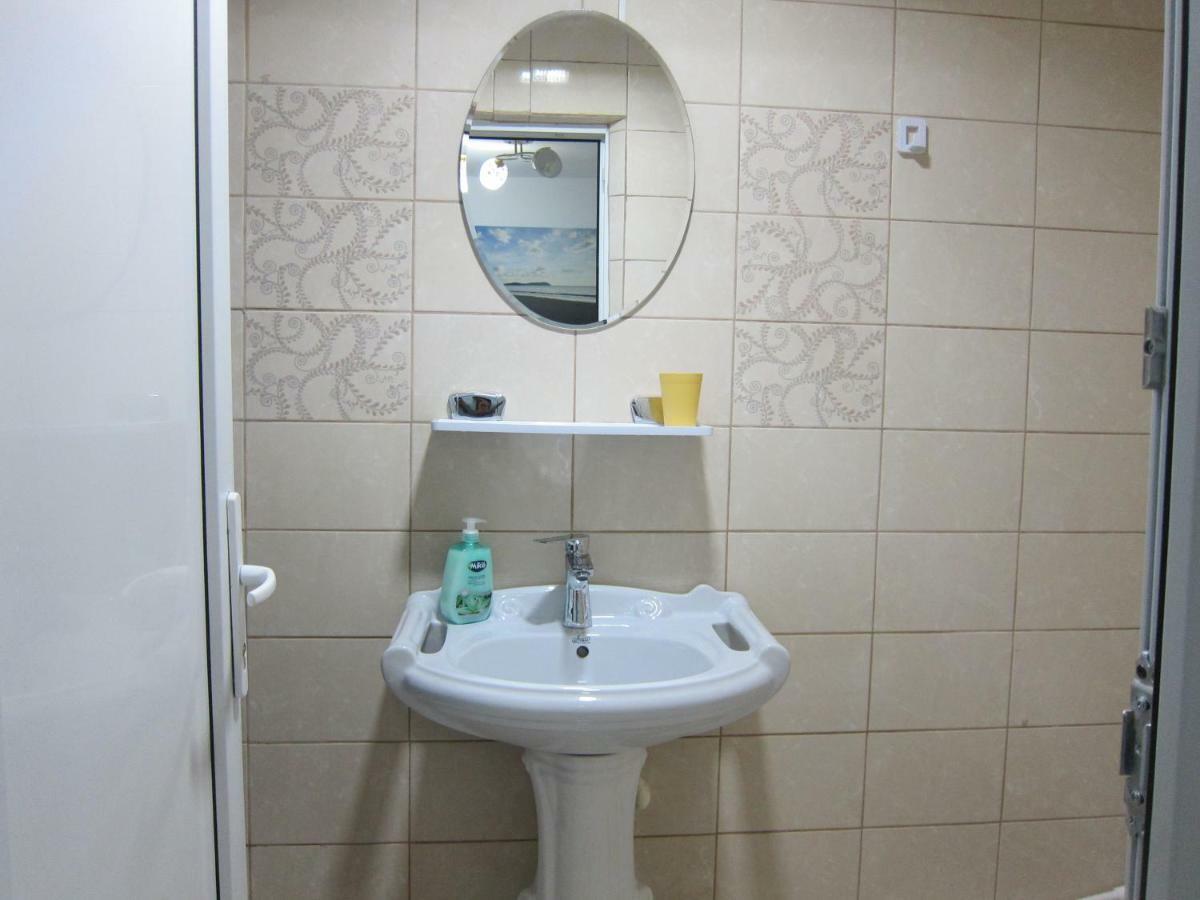 מלון קוסטינסטי Casa Gherghisan מראה חיצוני תמונה